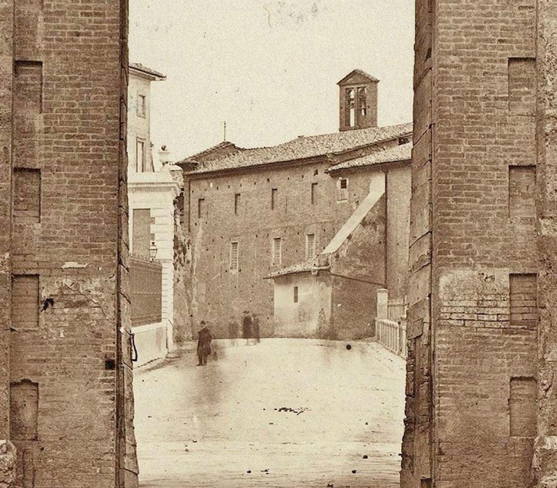 Resti di porta all Oliviera